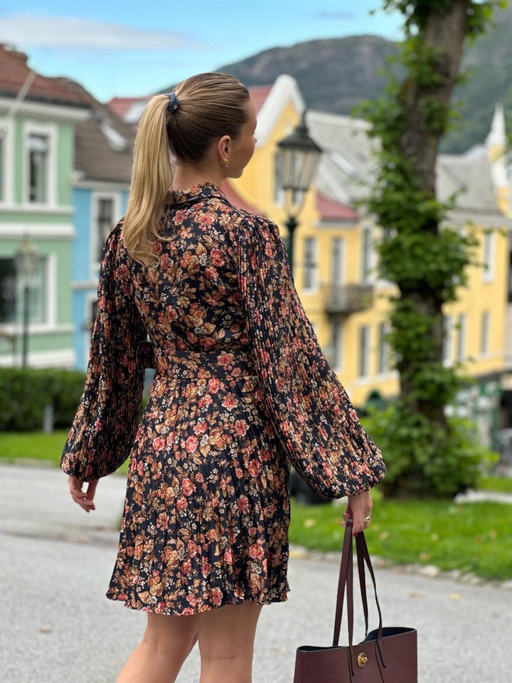 Plissé Button Down Dress