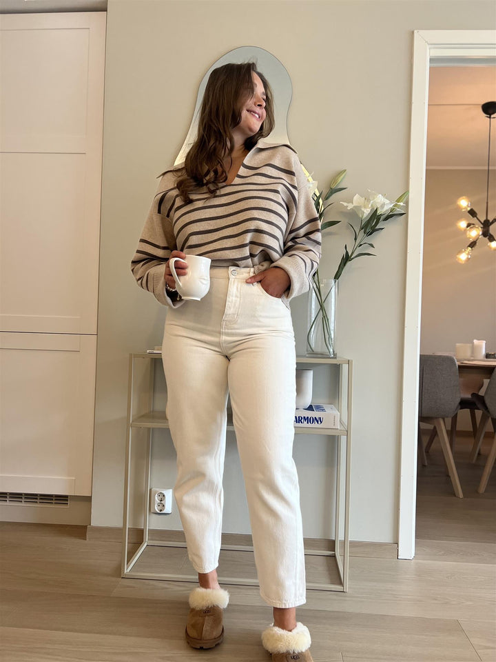 Barrel Leg Jeans