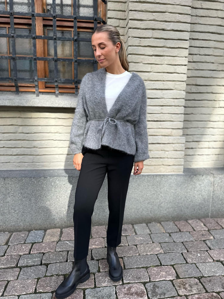 Fredrikke Chunky Cardigan