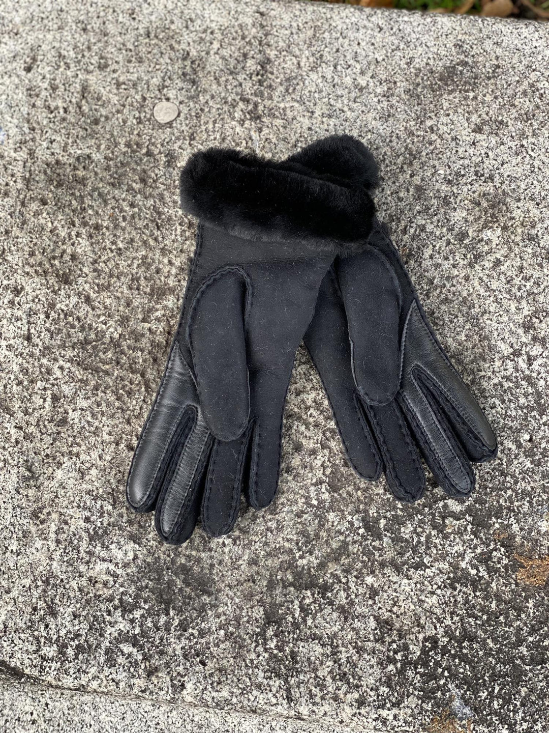Seamed Tech Glove