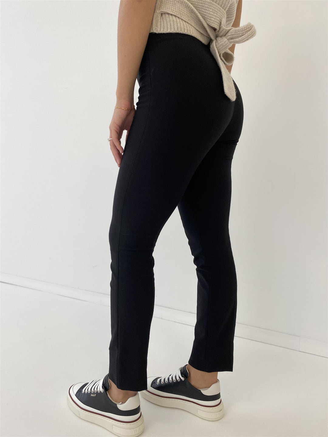 Stitch Front Seam Legging