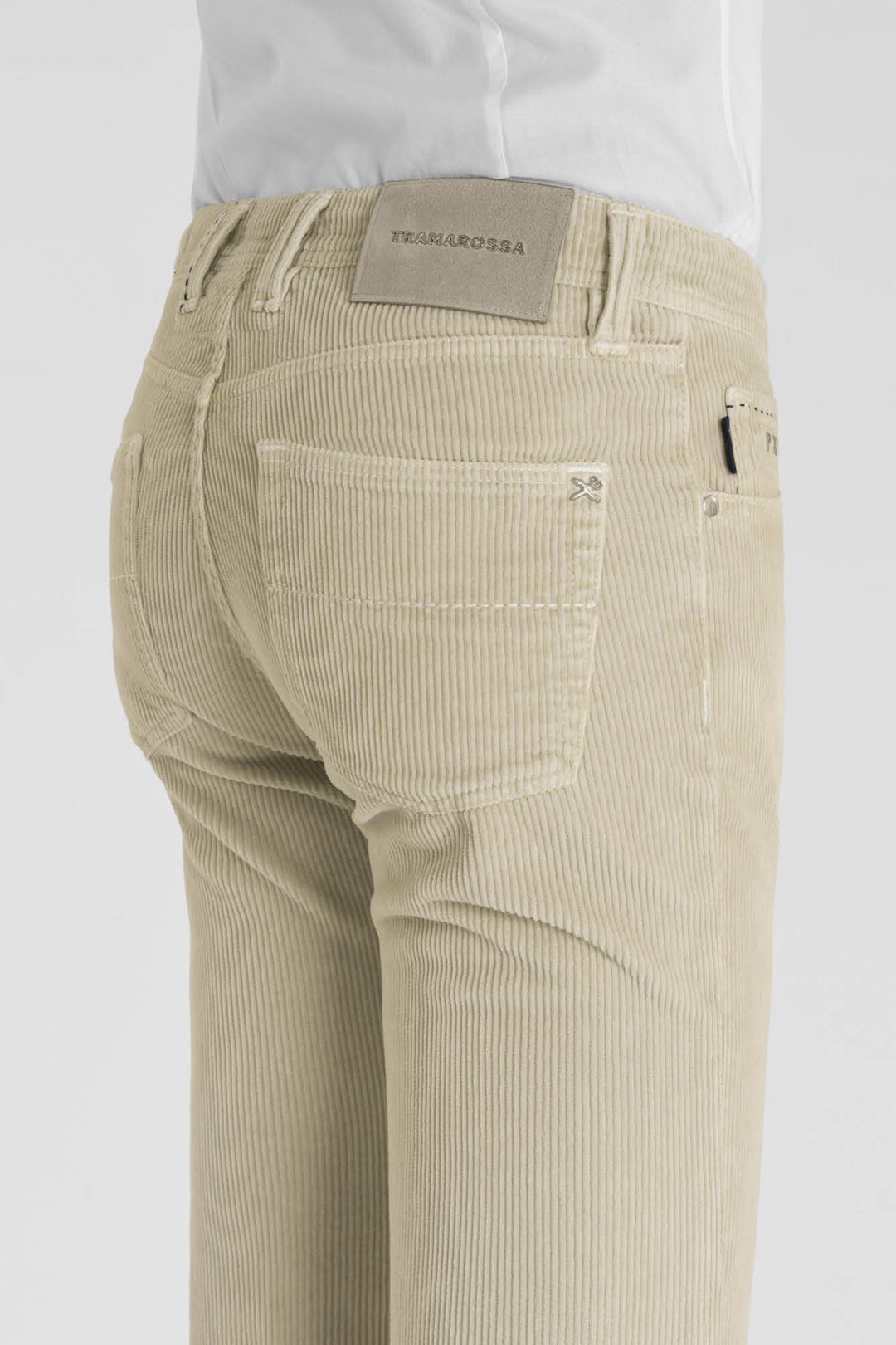 Leonardo Buttons Cord Beige